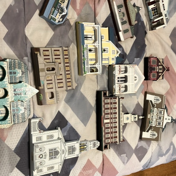 Incredible find. !!  19 pc set of carved n hand crafted wooden. ( most 1/2” wide - Picture 16 of 16